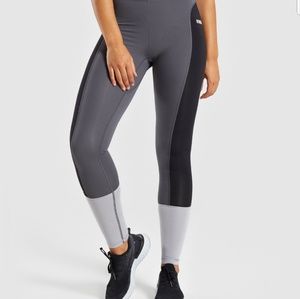 HOLD- NIB Illusion leggings